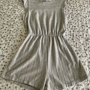Caution To The Wind Womens Size XS Gray Heather Sleeveless Romper